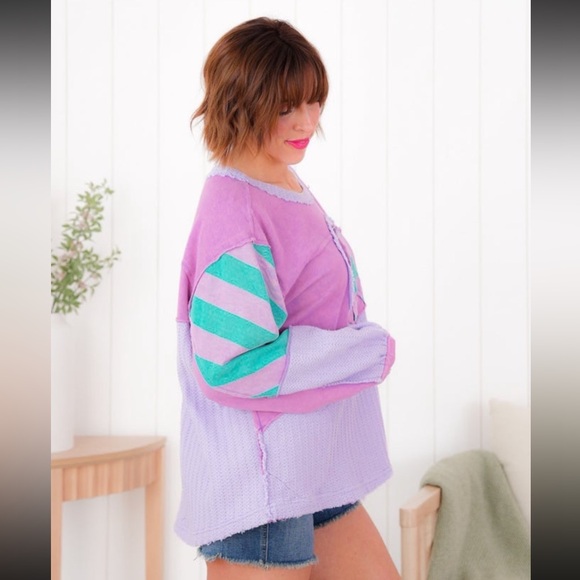 Color Block Peace ☮️ Sign top - Picture 3 of 4